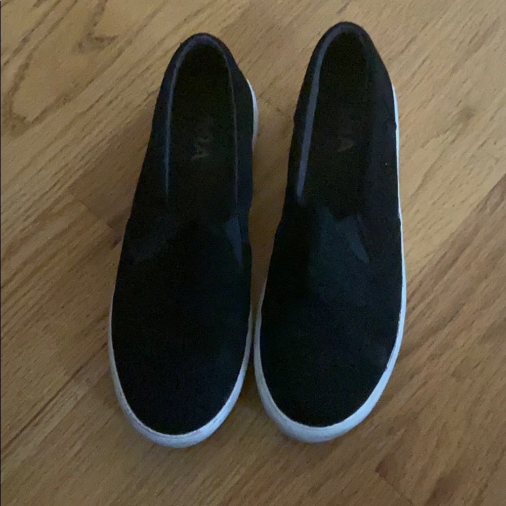 Black Sneakers
